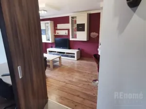 Pronájem bytu 2+kk, Praha - Háje, Plickova, 41 m2