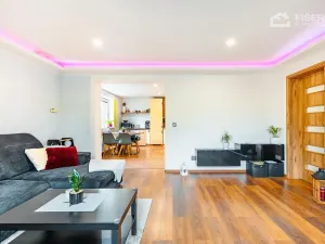 Prodej vícegeneračního domu, Valašské Meziříčí, Na Vyhlídce, 162 m2