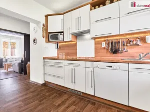 Prodej bytu 4+1, Karlovy Vary, Sládkova, 94 m2