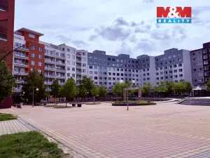 Prodej bytu 2+kk, Praha - Hlubočepy, Trnkovo náměstí, 45 m2