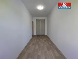 Prodej bytu 3+1, Klášterec nad Ohří - Miřetice u Klášterce nad Ohří, Pod Stadionem, 62 m2
