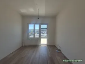Pronájem bytu 2+kk, Praha - Hostivař, U továren, 31 m2