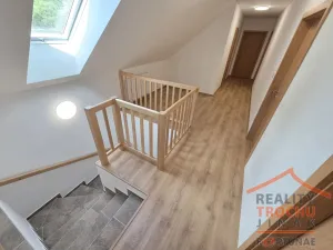 Prodej rodinného domu, Stárkov, 230 m2