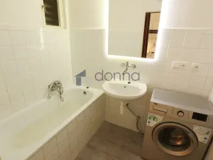 Pronájem bytu 2+kk, Praha, Podbabská, 47 m2