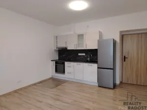 Pronájem bytu 1+kk, Znojmo, nám. Kpt. Otm. Chlupa, 35 m2