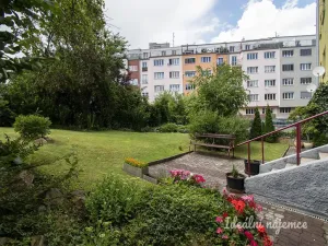 Pronájem bytu 1+kk, Praha - Střešovice, Na Hubálce, 24 m2