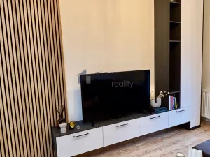 Pronájem bytu 2+kk, Praha, V Pitkovičkách, 43 m2