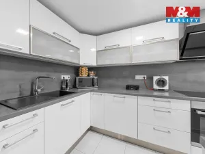 Prodej rodinného domu, Chlumec, Chlumecká, 260 m2