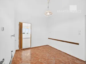 Prodej vícegeneračního domu, Kamenný Přívoz - Hostěradice, 326 m2