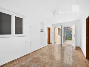Prodej vícegeneračního domu, Kamenný Přívoz - Hostěradice, 326 m2