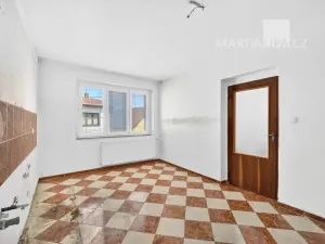 Prodej vícegeneračního domu, Kamenný Přívoz - Hostěradice, 326 m2