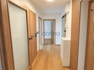 Pronájem bytu 3+kk, Praha, Vodnická, 84 m2