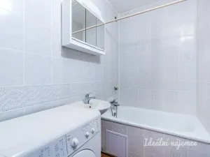 Pronájem bytu 1+1, Praha - Chodov, Kunínova, 28 m2