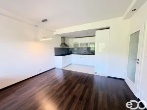 Pronájem bytu 2+kk, Praha, Modenská, 60 m2