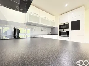Pronájem bytu 2+kk, Praha, Modenská, 60 m2