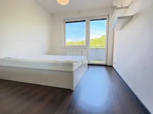 Pronájem bytu 2+kk, Praha, Modenská, 60 m2