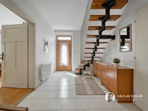 Prodej rodinného domu, Tetín, 130 m2