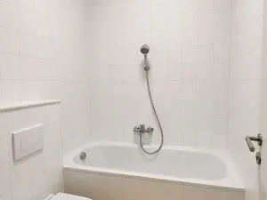Pronájem bytu 1+kk, Praha - Vysočany, Poděbradská, 25 m2
