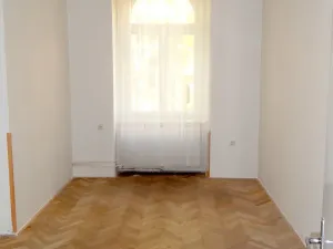 Pronájem bytu 3+1, Praha - Vinohrady, Budečská, 75 m2