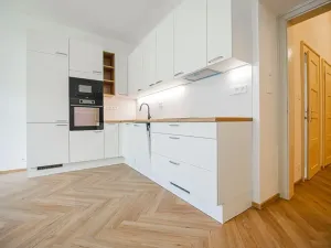 Pronájem bytu 3+kk, Praha - Vinohrady, Korunní, 85 m2