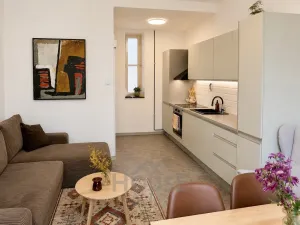 Prodej bytu 2+kk, Praha - Vršovice, Sportovní, 44 m2