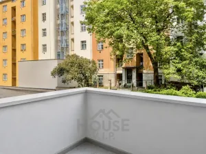 Prodej bytu 2+kk, Praha - Vršovice, Sportovní, 44 m2