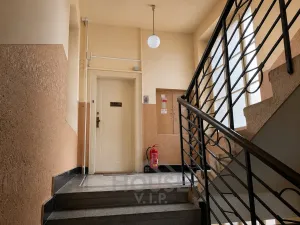 Prodej bytu 2+kk, Praha - Vršovice, Sportovní, 44 m2
