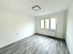 Pronájem bytu 2+1, Cheb, Kosmonautů, 56 m2