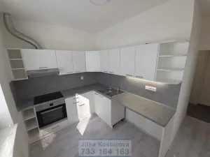 Pronájem bytu 2+1, Krnov - Pod Cvilínem, SPC S, 58 m2