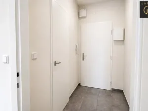 Pronájem bytu 1+kk, Praha - Košíře, Vrchlického, 26 m2