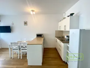 Pronájem bytu 1+kk, Řevnice, Pod Lipami, 44 m2