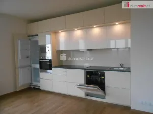 Pronájem bytu 2+kk, Praha - Horní Měcholupy, Modenská, 81 m2