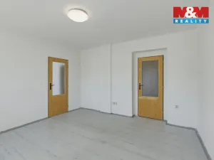 Prodej bytu 3+1, Slavětín, Nádražní, 64 m2