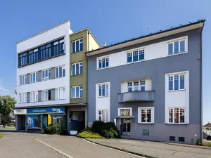 Pronájem kanceláře, Hradec Králové, Hořická, 130 m2