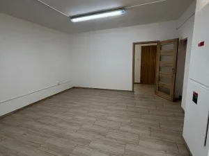 Pronájem obchodního prostoru, Třebíč - Nové Dvory, Kpt. Jaroše, 62 m2