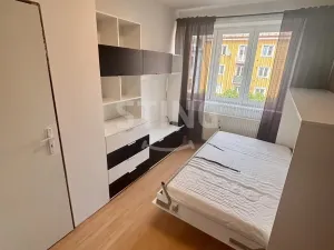 Pronájem bytu 3+1, Opava, Krnovská, 78 m2