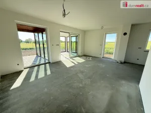 Prodej rodinného domu, Svárov, Pod Větrolamem, 155 m2