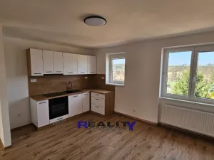 Prodej bytu 3+kk, Lubenec, 59 m2