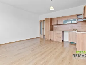 Pronájem bytu 2+kk, Staré Město, Tönisvorst, 50 m2