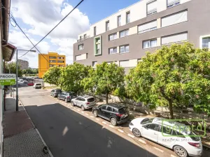 Prodej bytu 2+1, Praha, Na Vackově, 68 m2