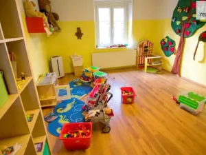 Pronájem komerční nemovitosti, Hradec Králové, Srdínkova, 205 m2