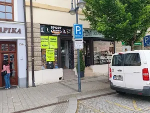 Pronájem obchodního prostoru, Uherský Brod, Masarykovo nám., 50 m2