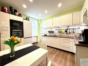 Prodej bytu 4+1, Krnov, Tyršova, 84 m2