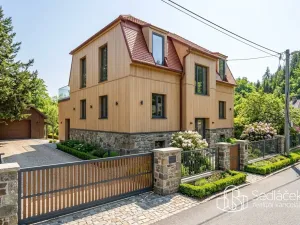 Prodej vícegeneračního domu, Nejdek, Limnická, 280 m2