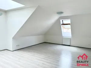 Pronájem bytu 1+kk, Svitavy - Město, náměstí Míru, 39 m2