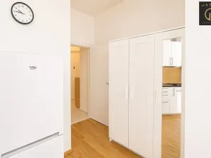 Pronájem bytu 1+kk, Praha - Libeň, Lihovarská, 25 m2