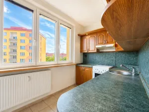 Prodej bytu 2+1, Chomutov, Pod Břízami, 51 m2