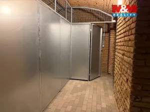 Pronájem skladu, Praha - Holešovice, Letenské náměstí, 6 m2