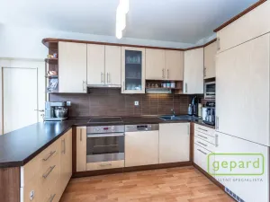 Pronájem bytu 3+kk, Praha, Nehvizdská, 69 m2