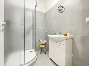 Prodej bytu 3+1, Praha, Žitavského, 71 m2